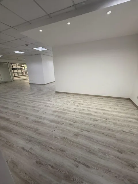 Venta Oficina 186 m² - Av 12 de Octubre — imagen 5