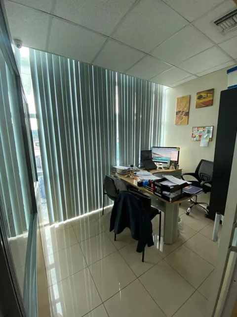 Vendo Oficina en Kennedy, norte, Plaza Center, Seguridad 247, Guayas — imagen 5