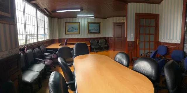 Se Vende Amplia Oficina en El Centro de La Ciudad Amoblada - Pth, Guayas — imagen 4