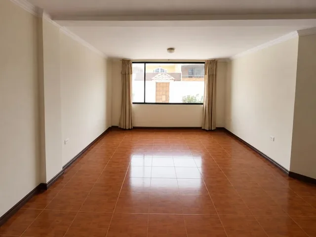 Casa Rentera en Venta | 4 Departamentos | Intercambiador de Carcelén — imagen 5