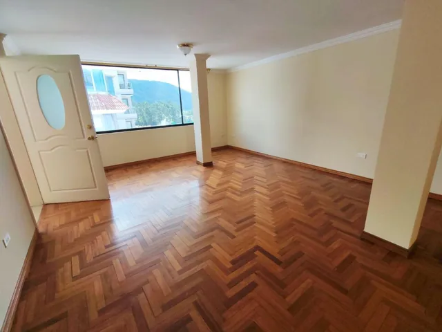 Casa Rentera en Venta | 4 Departamentos | Intercambiador de Carcelén — imagen 3