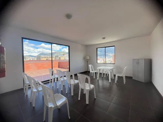 Excelente Departamento Venta La Floresta — imagen 4