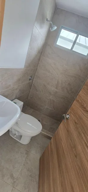 Vendo Casa Modelo Midas en Vistana 2000 Urbanización Privada Excelente Ubicación Seguridad 24/7, Guayas — imagen 3