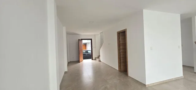 Vendo Casa Modelo Midas en Vistana 2000 Urbanización Privada Excelente Ubicación Seguridad 24/7, Guayas — imagen 2