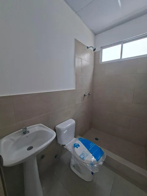 Venta Casa Urbanización Belén del Norte | Km 9 Vía Daule | Seguridad 24/7 (War), Guayas — imagen 4