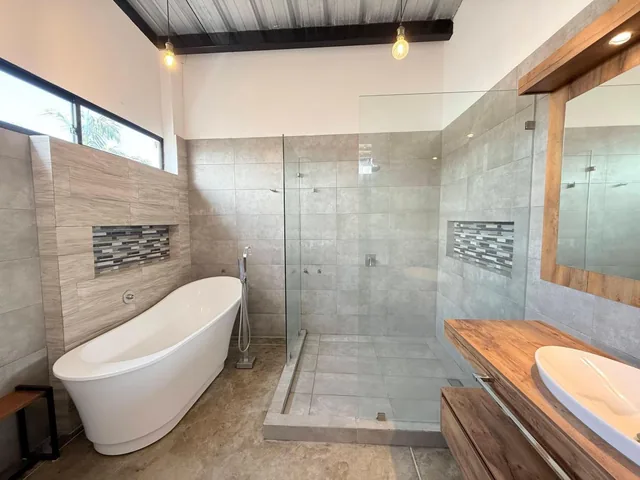 Casa Venta en Marina Blue, Arquitectura Moderna - Lujosa (Sb), Manabí — imagen 2
