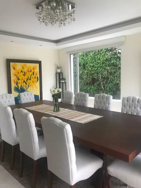 Vendo Casa Moderna, Luminosa, Amplia, 4 Dorm., Cumbaya, Urbanizacion — imagen 3