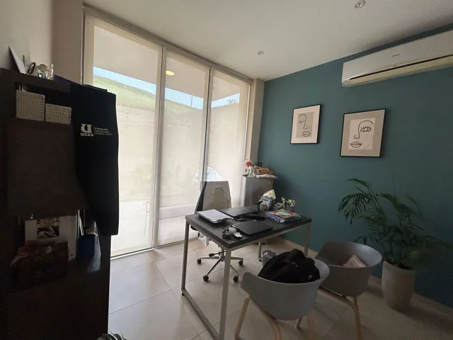Se Vende Moderna y Elegante Casa en Urbanización El Condado – Vicolinci, Guayas — imagen 5
