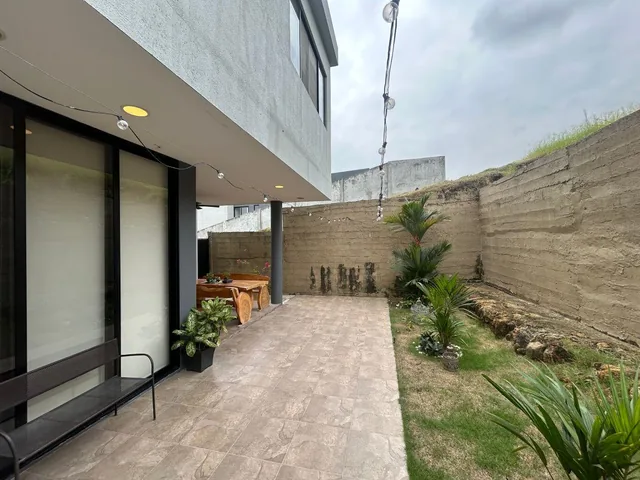 Se Vende Moderna y Elegante Casa en Urbanización El Condado – Vicolinci, Guayas — imagen 2