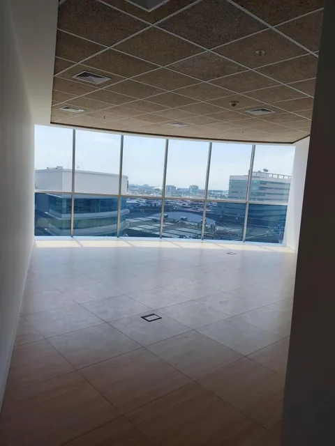 Norte Gye, Mall del Sol Vendo Oficina 42 m² con 2 Parqueos Edificio 100 Bp, Guayas — imagen 5