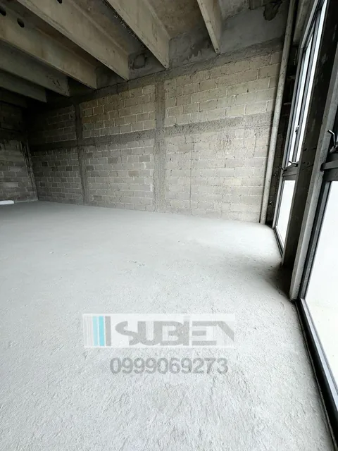 Vendo Oficina Estreno 51 m² Km 11 Sobre Via Samborondon, Centro Comercial con Oficinas Planta Alta, Guayas — imagen 4
