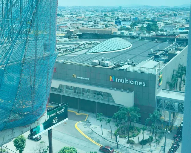 Venta de Consultorios Torre Medica Solaris con 1 Garaje Am, Guayas — imagen 3
