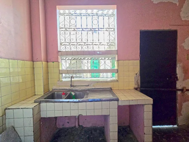 Propiedad en Venta 3 Pisos, Uso Residencial y Comercial - Centro de Durán, Guayas — imagen 3