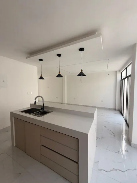 Venta de Casa de Estreno en Urbanización San Antonio Vía Samborondón, Guayas — imagen 5
