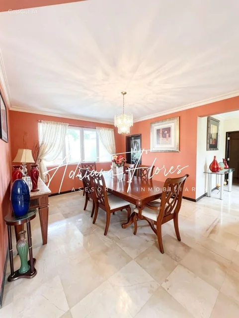 Exclusiva Vivienda en Urbanización Vista Al Parque – Samborondón, Guayas — imagen 2