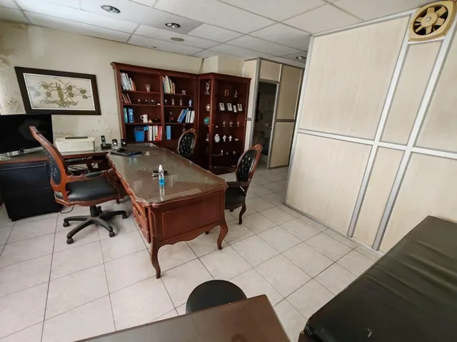 Oficina en Venta – Centro de Guayaquil, Edificio Plaza, Zona 9 de Octubre (W. L), Guayas — imagen 3