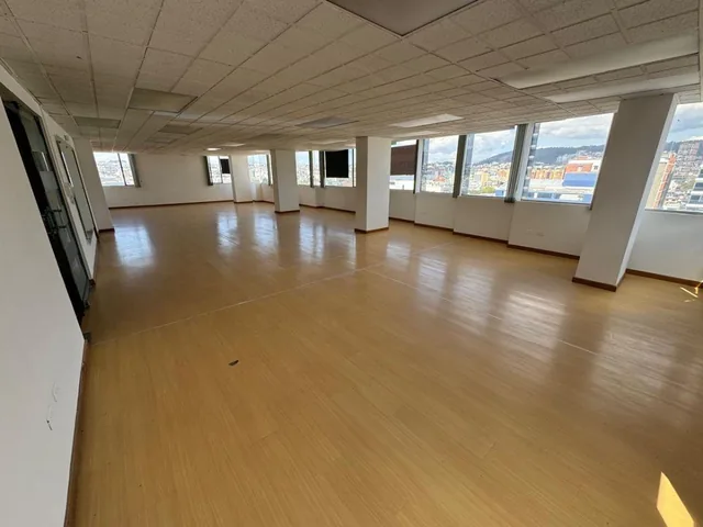 Oficina de Venta Av Amazonas Sector Plataforma Gubernamental 150 m $145.000,00 — imagen 2
