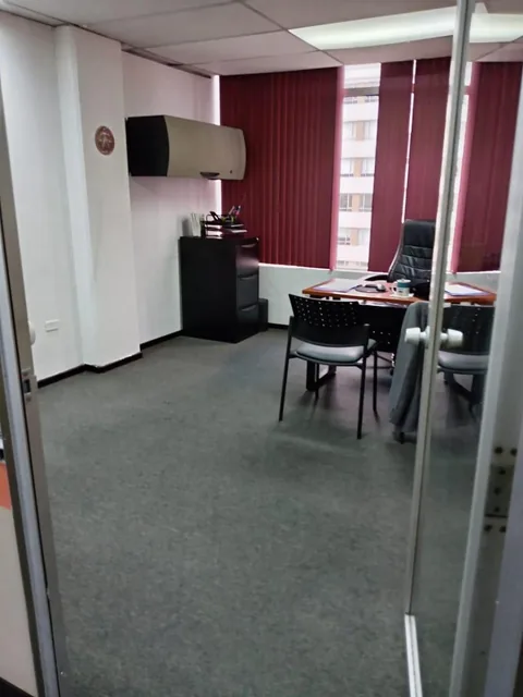 Vendo Oficina 50 m Edificio España — imagen 3