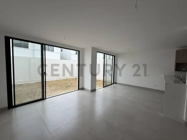 Venta de Casa en Urb. Alba del Bosque, Vía a La Costa, Guayas — imagen 4
