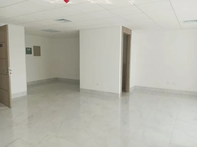 Edificio Titanium, La Aurora, Oficinas en Venta, Guayas — imagen 3