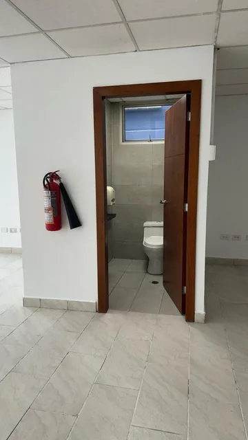 Venta Oficina 415 m² Luminosa - República del Salvador — imagen 3