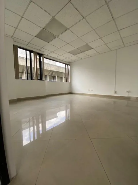 Oficina Amplia en La Colón, 148 m — imagen 4