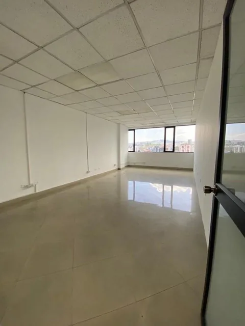 Oficina Amplia en La Colón, 148 m — imagen 2