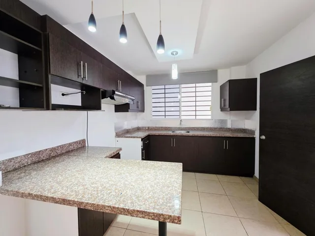 Vendo Casa, Urbanización Santa María, de 3 Dorm., Manabí — imagen 5