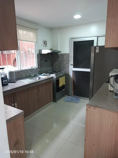 Urbanización La Perla Etapa 1 Hermosa Casa, Guayas — imagen 3