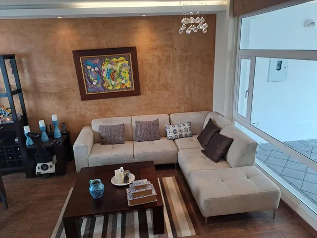 Vendo Casa en Conjunto Sector Cumbayá — imagen 3