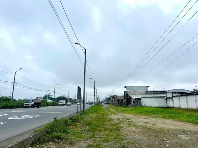 Mv Via Quevedo Santo Domingo de Los Tsachilas Terreno en Venta 7.224,96 m² — imagen 2