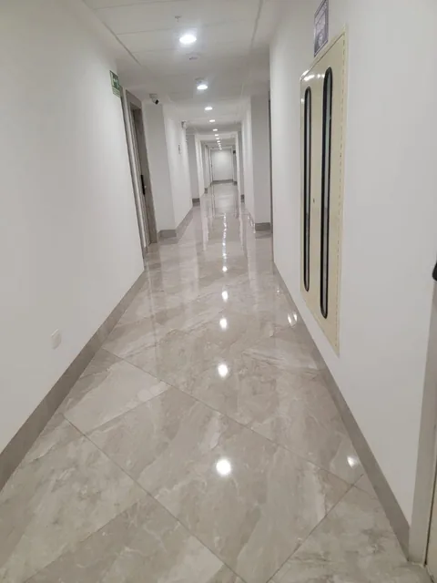 Vendo Oficina Edificio Platinum Ave León Febrescordero - Aurora Diagonal Centro Comercial El Dorado, Guayas — imagen 4
