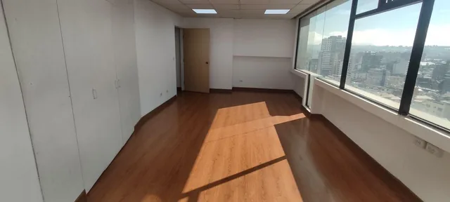 Vendo o Arriendo Oficina con Vista Al Parque La Carolina — imagen 5