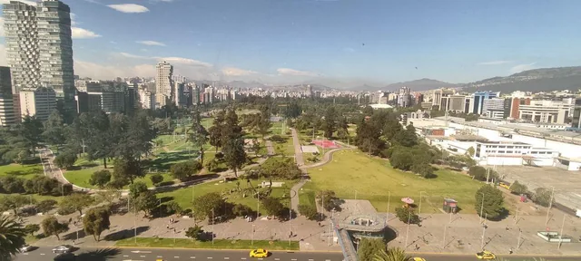 Vendo o Arriendo Oficina con Vista Al Parque La Carolina — imagen 3