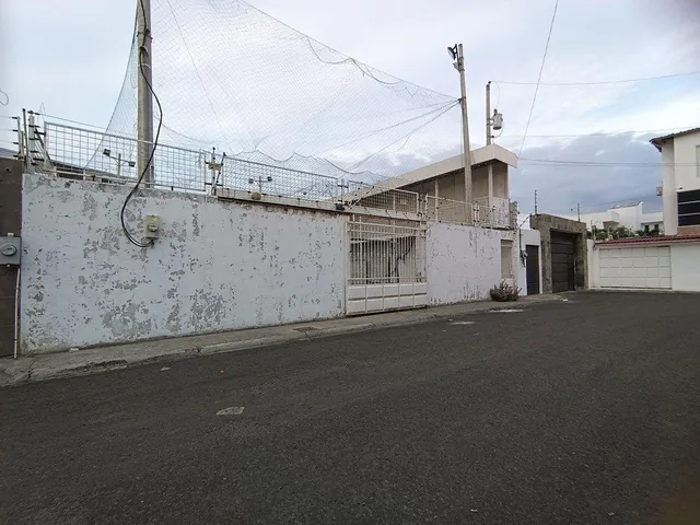 Cancha Comercial de Venta en Portoviejo La Quadra Hm, Manabí — imagen 2