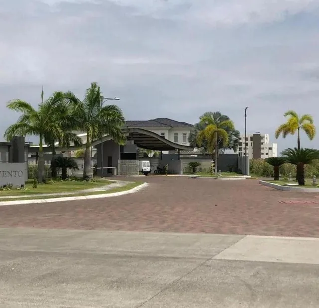 Samborondon Mocoli Urbanización Sotavento Terreno en Venta, Guayas — imagen 3