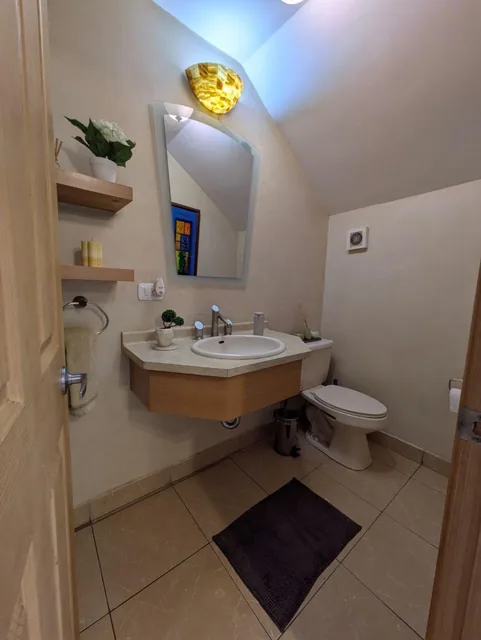 Casa de Venta 4 Dorm., Sector La Primavera — imagen 2
