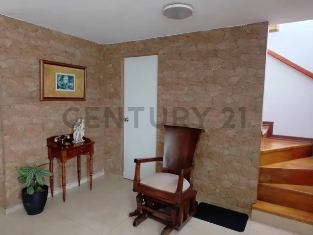 En Venta Casa Esquinera Norte de Quito Ant — imagen 5