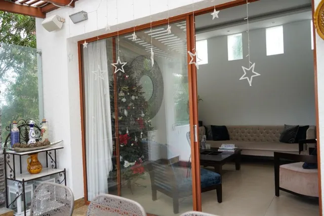 Hermosa Casa de Venta en Cumbayá — imagen 4