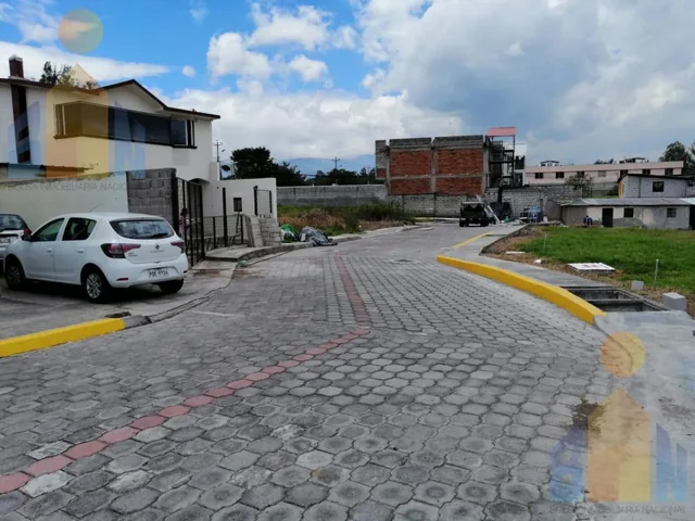 Terreno en Venta en Av Ilaló, Valle de Los Chillos — imagen 2