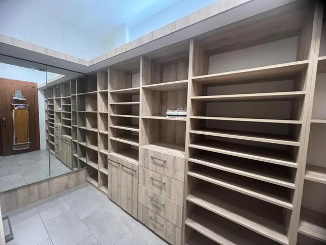 Venta de Casa 3 Habitaciones, Piscina en Isla Mocoli Etapa Dubai / Samborondon, Guayas — imagen 3