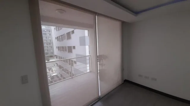 Vendo Linda Oficina Ubicada Frente a La Carolina — imagen 4
