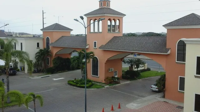 Venta de Oficina en Plaza Sambocity, Guayas — imagen 5
