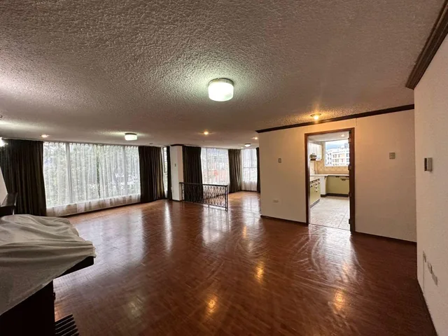 Vendo / Rento Casa Comercial Batan Alto Excelente Ubicacion — imagen 2
