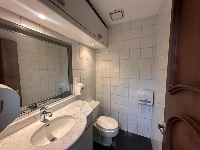 Oficina en Venta en Av de La Republica — imagen 5