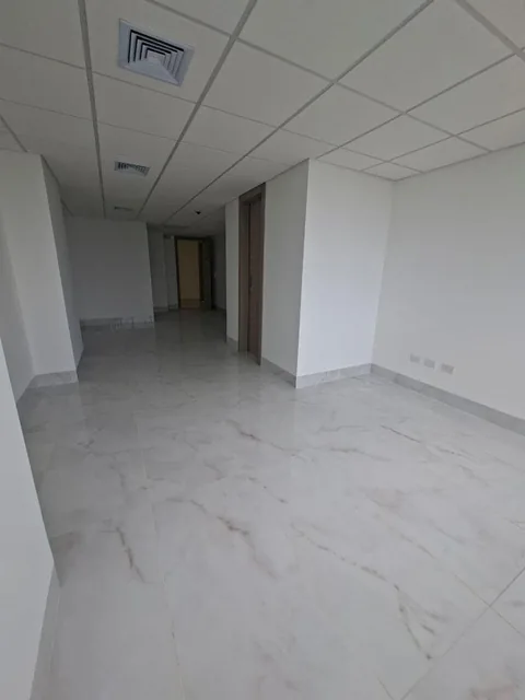 Vendo Oficina en Torres Millenium Av Francisco de Orellana, Guayas — imagen 4