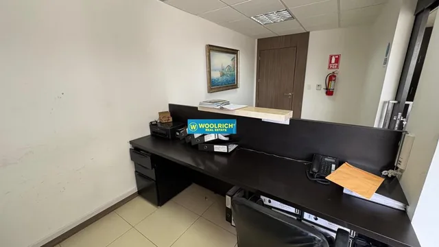Vendo Oficina Amoblada en Emporium, Vista Al Rio, 115 m², Guayas — imagen 4