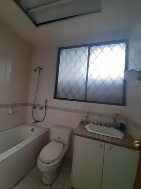 Vendo Oficina o Bodega - Sector San Carlos, Fernandez Salvador — imagen 4