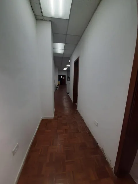 Vendo Oficina o Bodega - Sector San Carlos, Fernandez Salvador — imagen 3