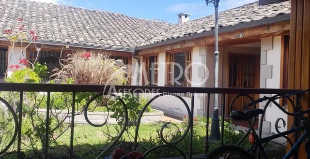 Casa con Salón de Eventos en Venta Atuntaqui, Imbabura — imagen 3